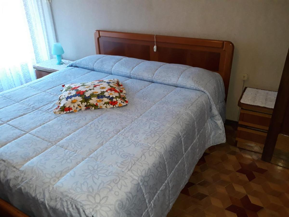 Appartamento Con Parcheggio Pubblico Sotto Casa Saint-Vincent Zewnętrze zdjęcie