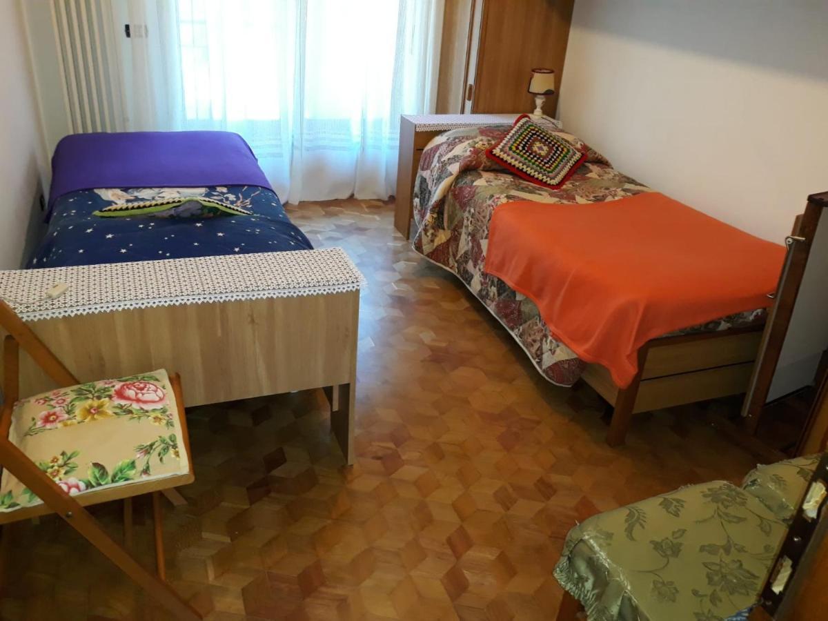 Appartamento Con Parcheggio Pubblico Sotto Casa Saint-Vincent Zewnętrze zdjęcie